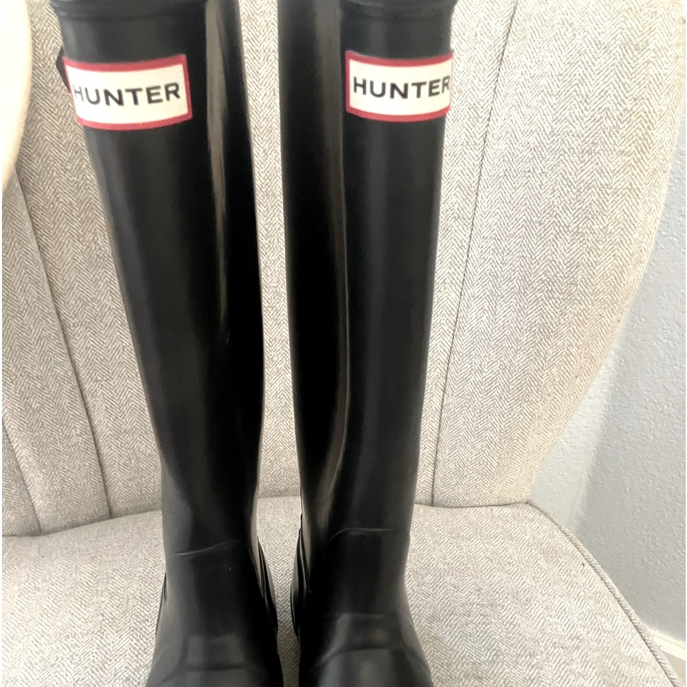 size 6 Hunter matte black new no box